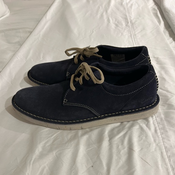 Clarks mens size 9 blue shoes. - Picture 2 of 10